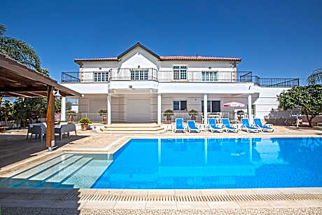 Protaras Holiday Villa An75