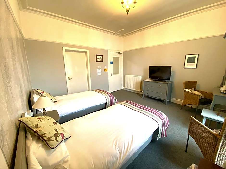 The County Hotel - Self Check-In, Ultra Fast WI-FI, Free Parking, Central Location