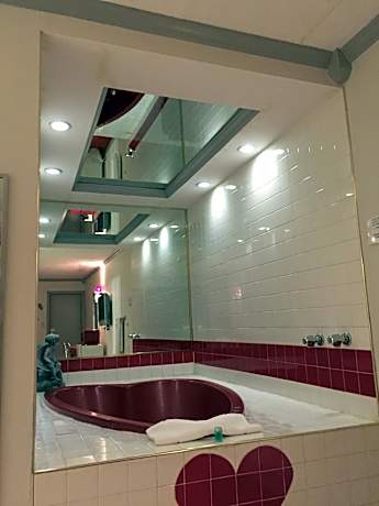 King Room Cupid Theme - Nonsmoking