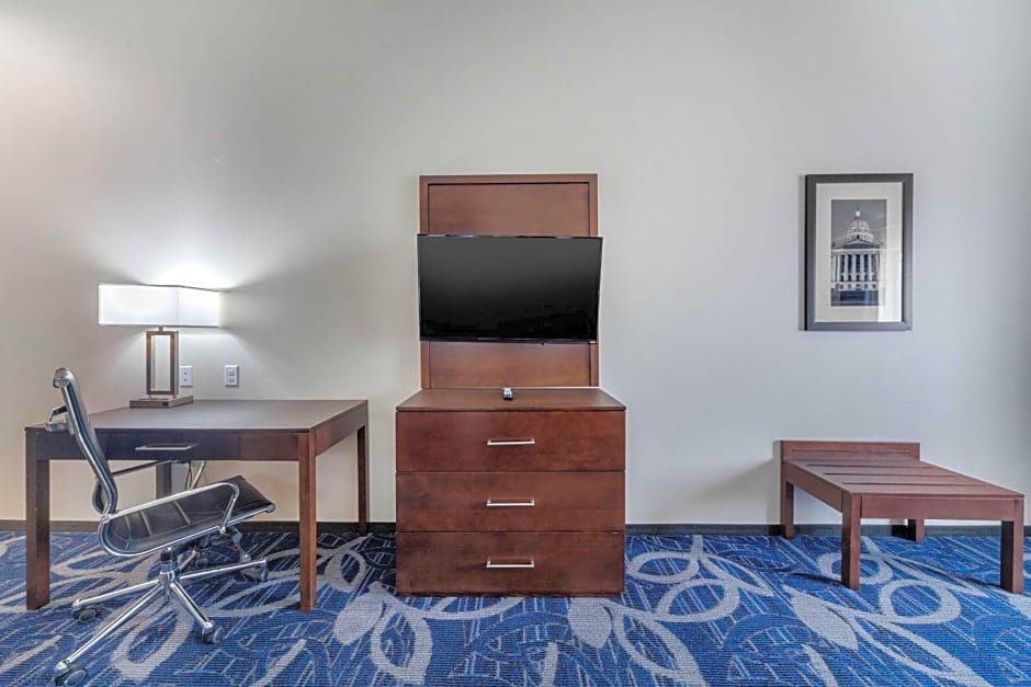 Comfort Inn & Suites Oklahoma City