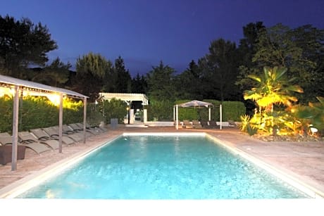 Auberge Des Pins