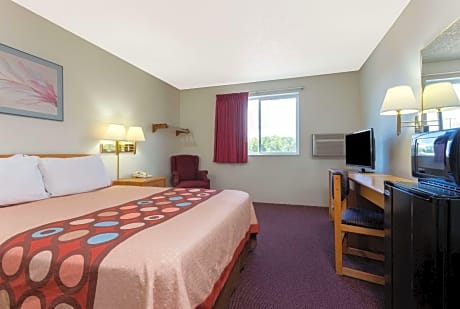 1 Queen Bed Non-Smoking
