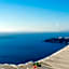 White Santorini Suites & Spa