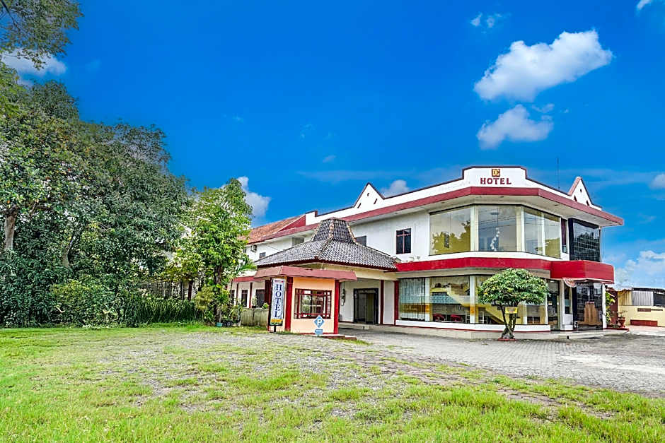 Collection O Kauman Near Stasiun Pekalongan Formerly Hotel Dian Chandar