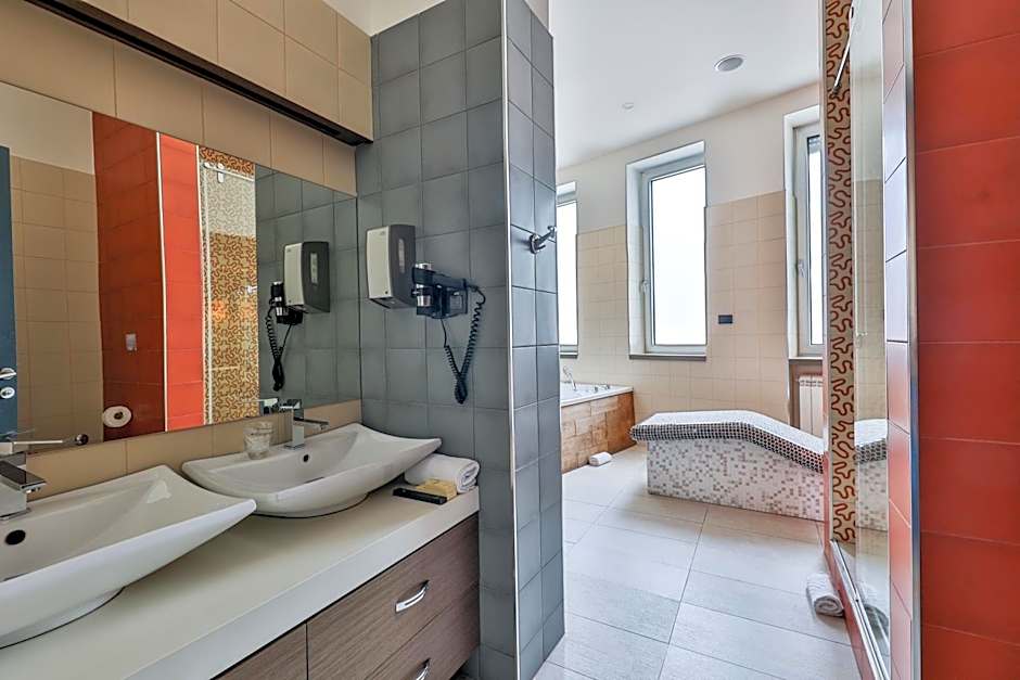 Atera Business Suites