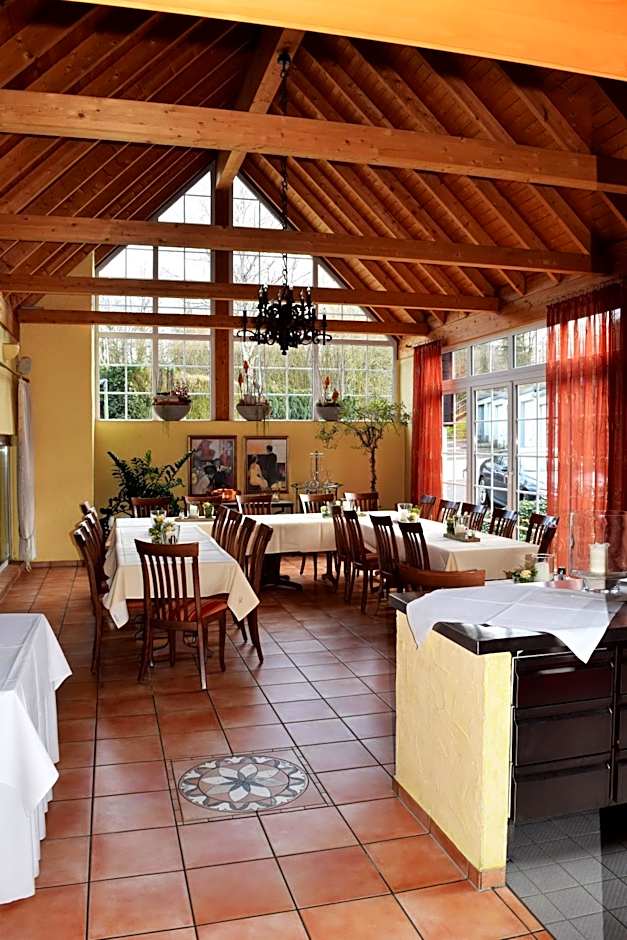 Hotel-Restaurant Kerzan´s – Dortmund, OH