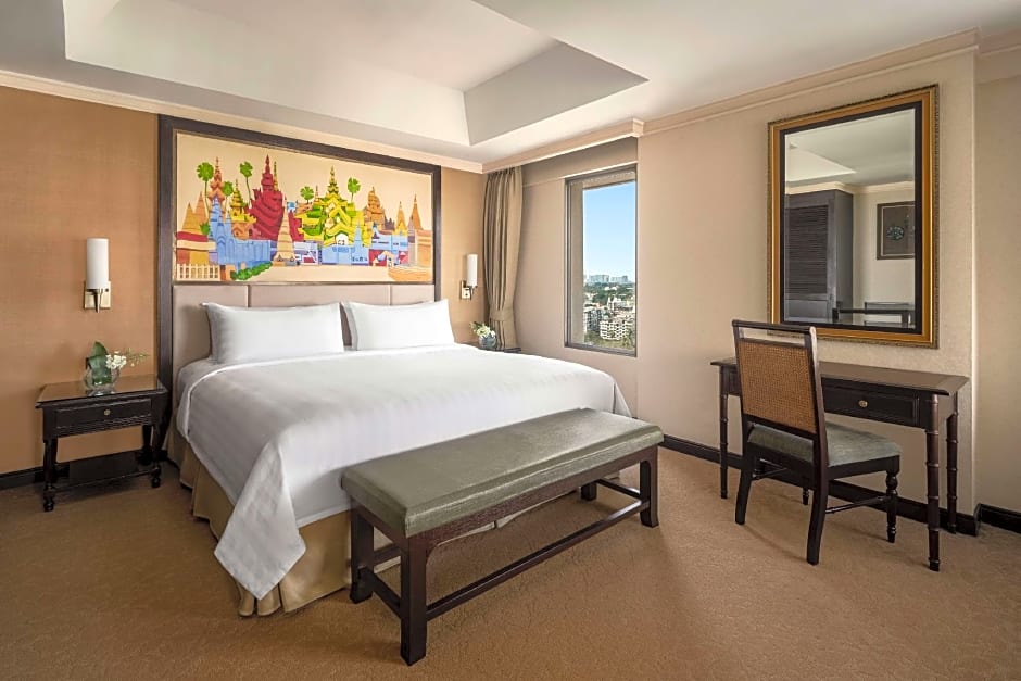 Sule Shangri-La, Yangon Hotel