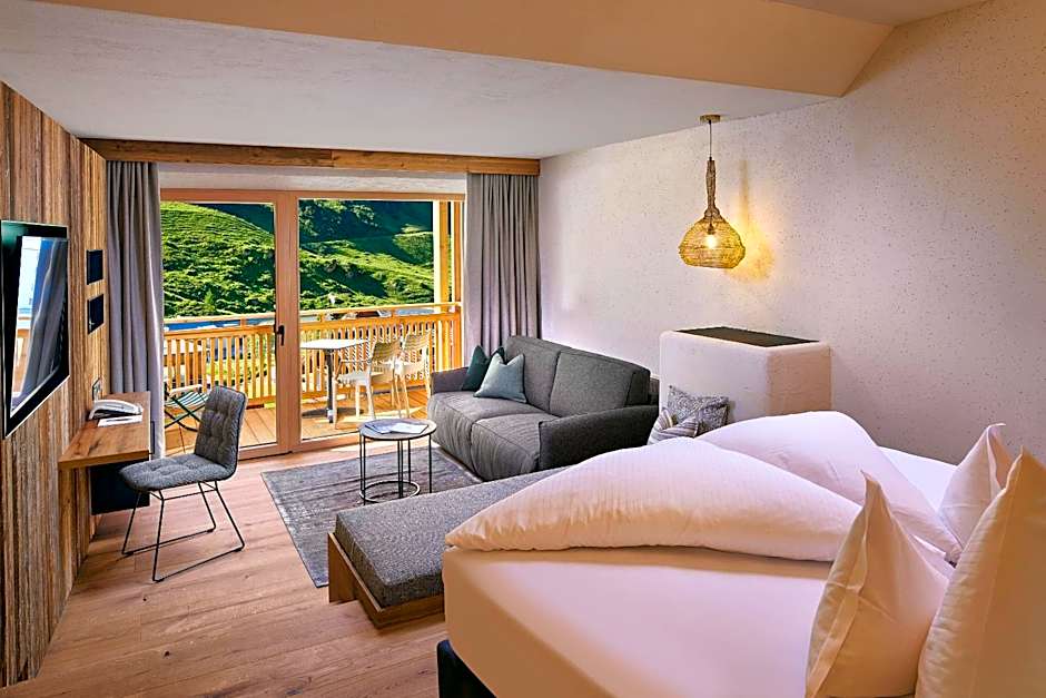 Hotel Berghof Crystal Spa & Sports