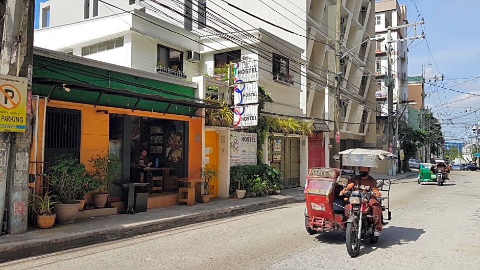 CROSSROADS HOSTEL MANILA