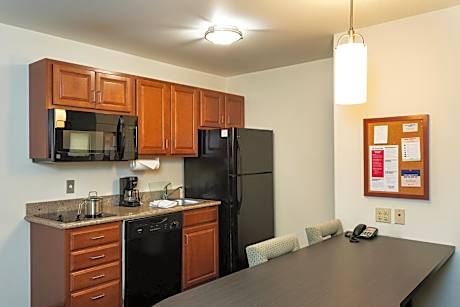 One-Bedroom King Suite