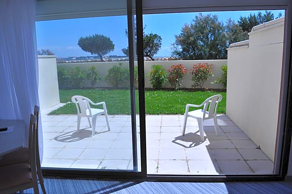 Logis Hôtel Le Rochelois