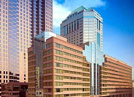 DoubleTree Suites by Hilton Hotel Columbus Downtown
