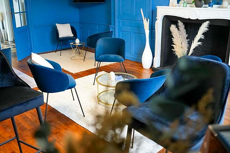 Hôtel Échappée en Baie - Parking privé gratuit dont forfaits bornes électriques réservable