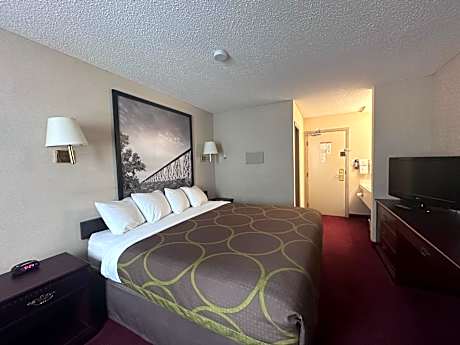 King Room - Non-Smoking