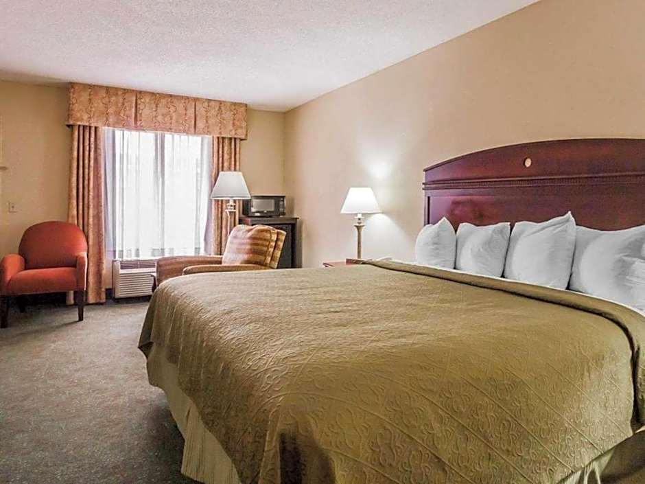 Quality Inn Paris