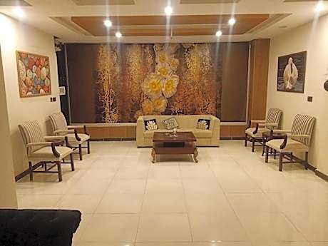 Abbott Crown Hotel and Restaurant