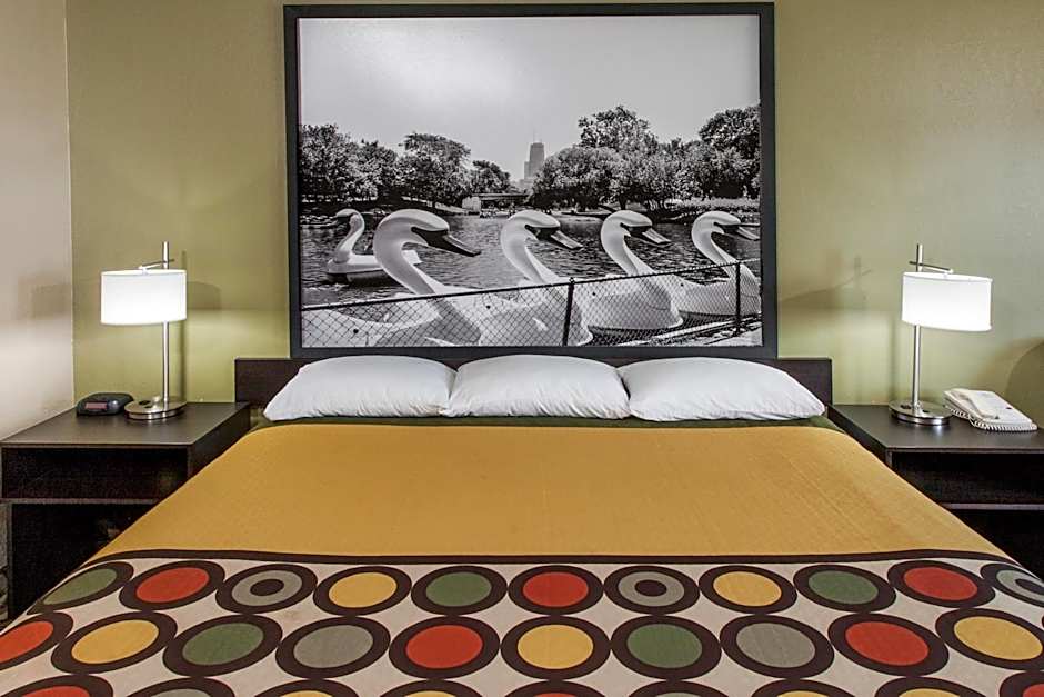 Photo 1 of 2 of 1 Queen Bed Suite, Nonsmoking