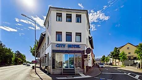 City Hotel