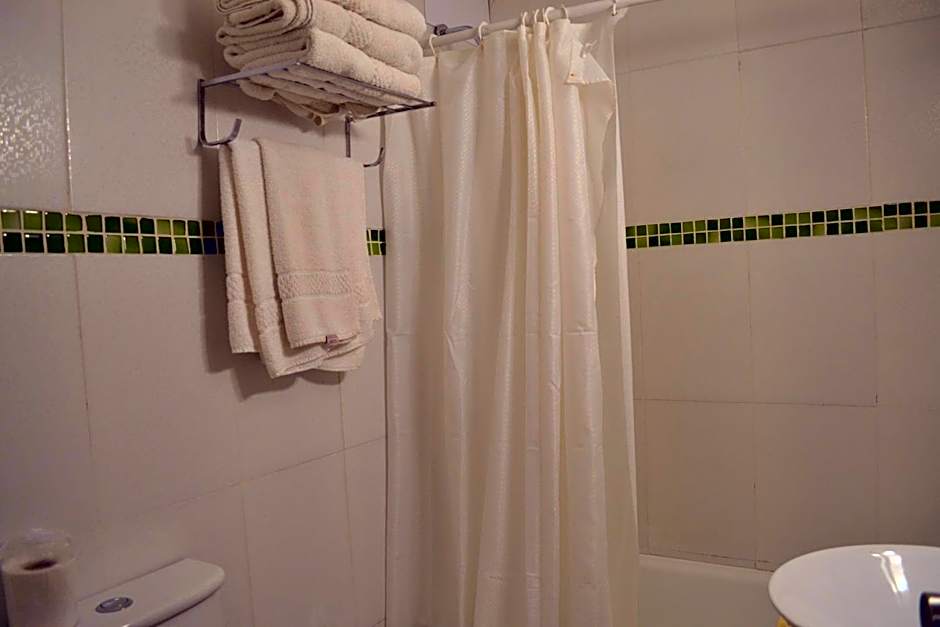 Alpino Hotel