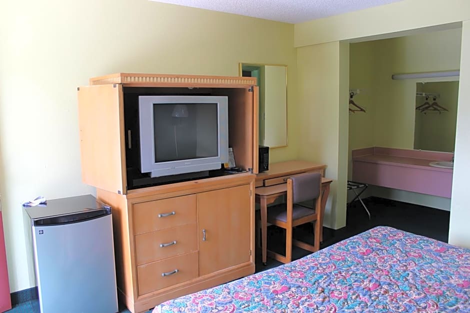 Travelers Inn Gainesville