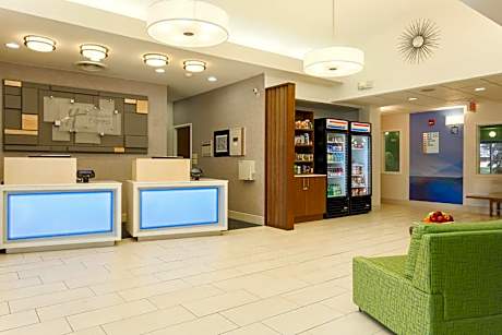 Holiday Inn Express Irondequoit By IHG