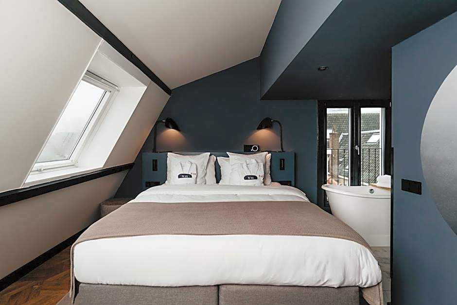 The Nox Hotel