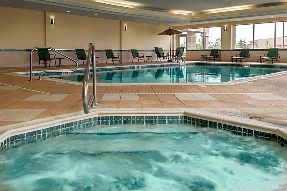Hampton Inn By Hilton & Suites Cleveland-Beachwood