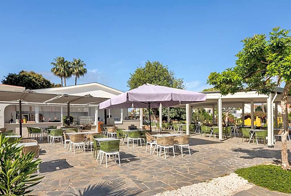 Mayfair Hotel formerly Smartline Paphos