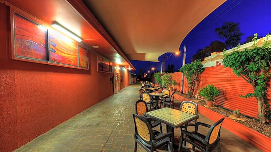 Halls Creek Motel