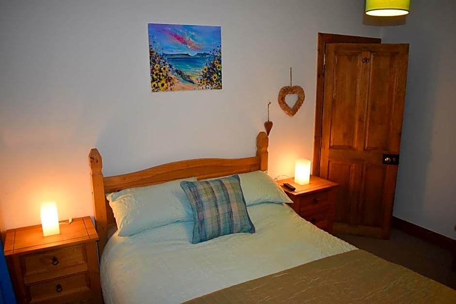 Lycia Rooms + – Inverness
