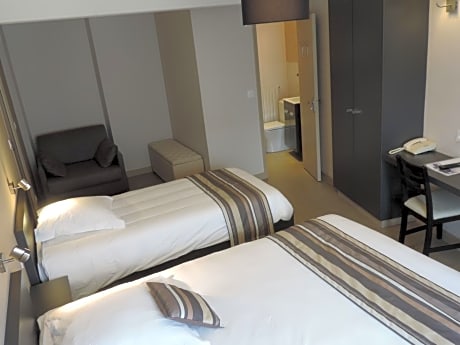 Comfort Triple Room with Shower