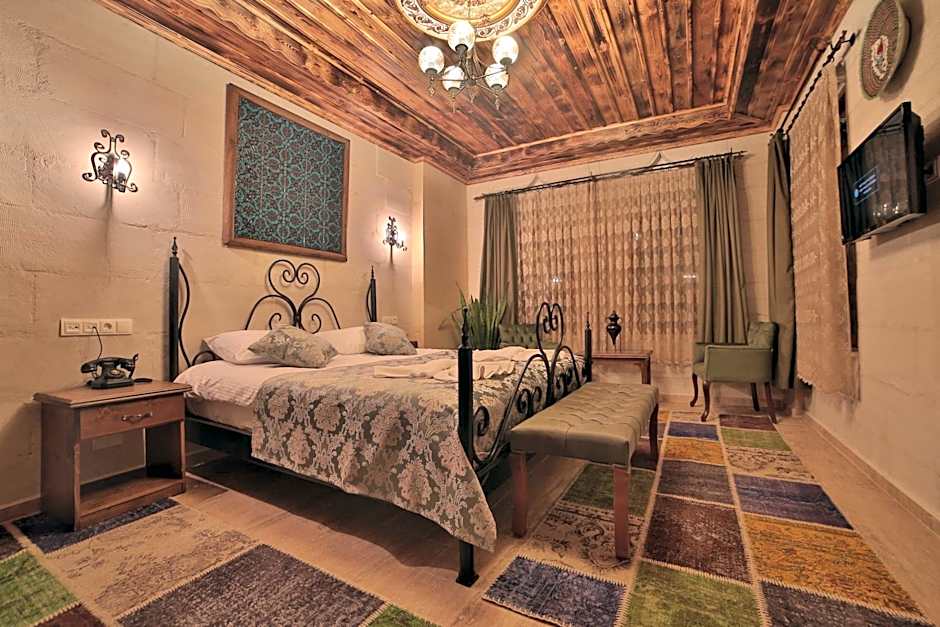 Caravanserai Inn Hotel