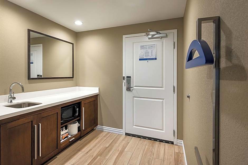 Hampton Inn By Hilton & Suites West Melbourne-Palm Bay Road