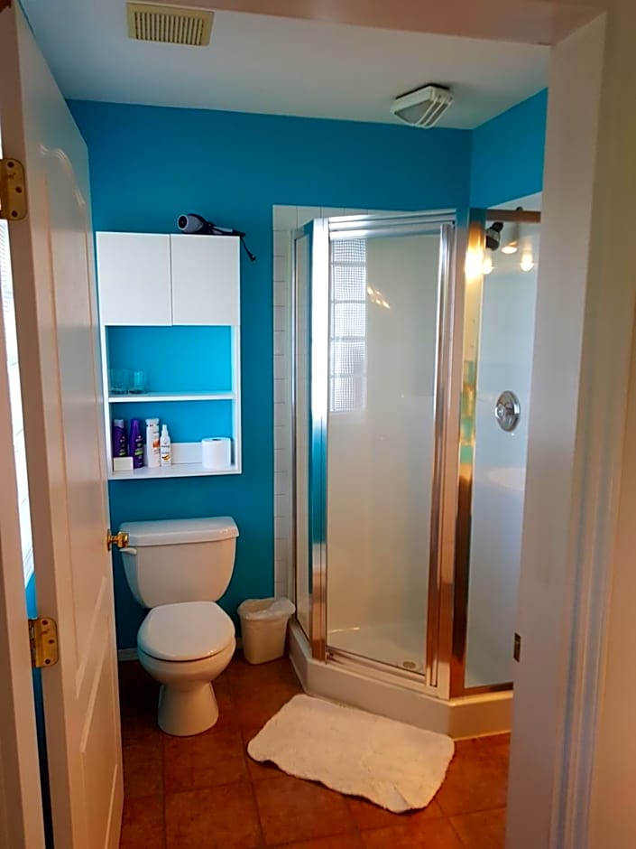 Davis Bay Bed & Breakfast