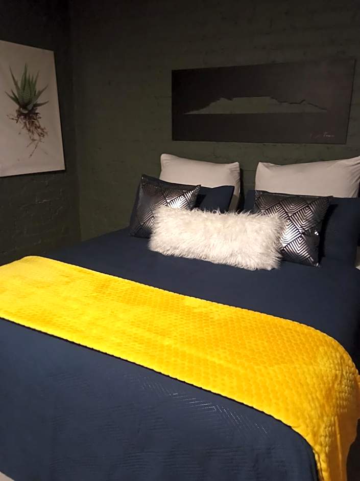 Maboneng City Building Free WiFi and Swimming pool