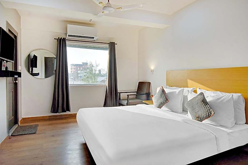 Super Townhouse The Royal Retreat