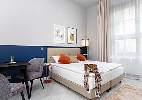 Deluxe Double Studio