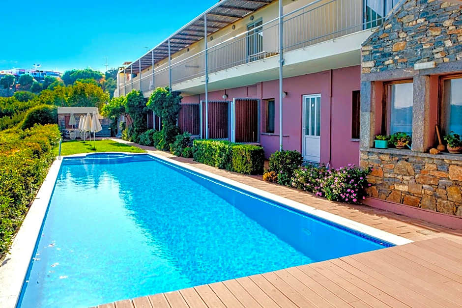 Mirabella Apartments