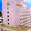 Albert Hotel