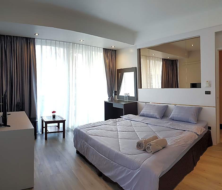 Bb Patong Beach House