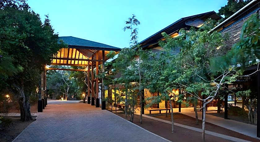 Cinnamon Wild Yala Hotel