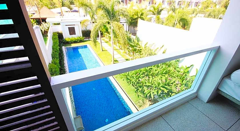 Two Villas Holiday Phuket: Oxygen Bang Tao Beach