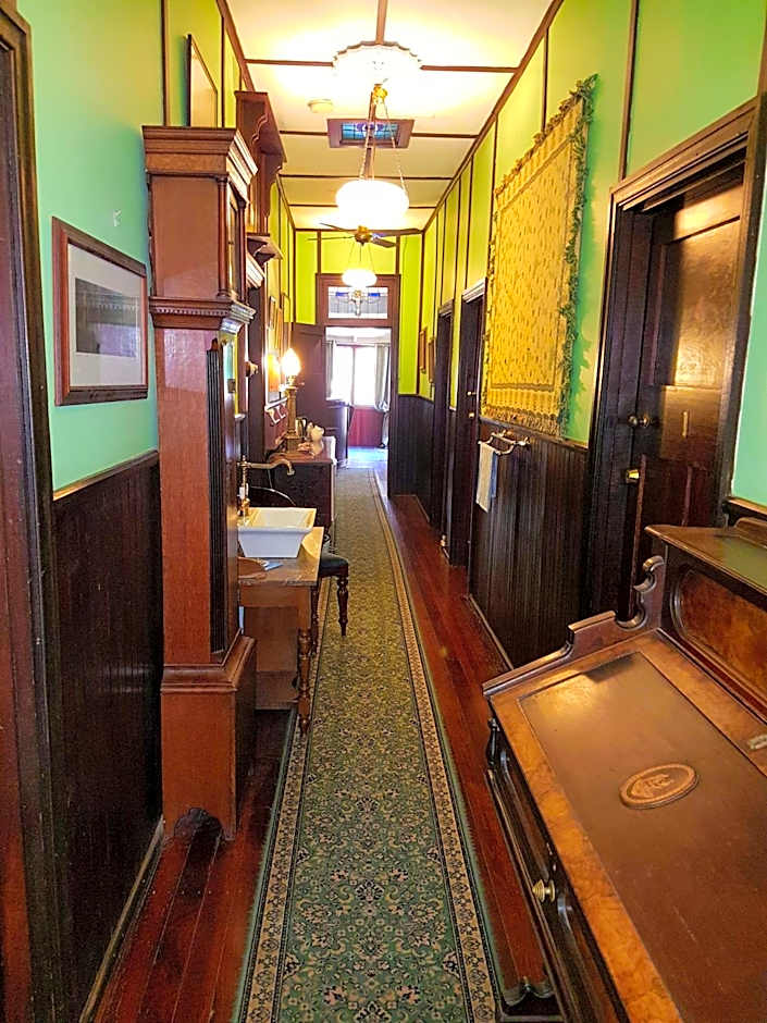 Bridgefield Guest House