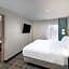 Staybridge Suites Louisville Expo Center