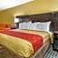 Econo Lodge Brunswick Travel Center