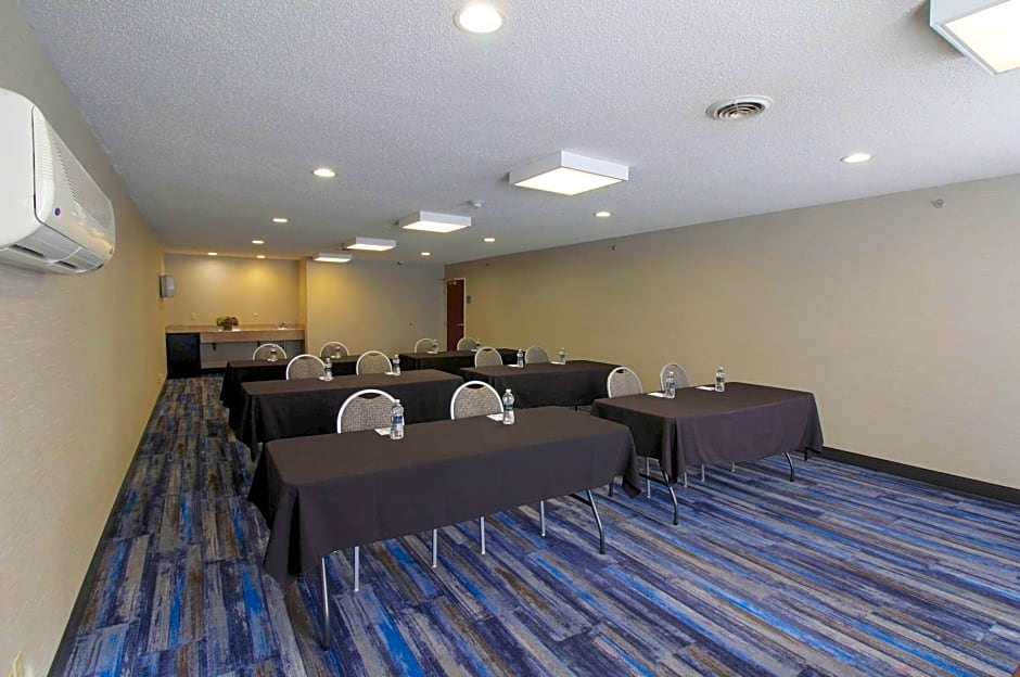 Best Western Plus Liverpool - Syracuse Inn & Suites