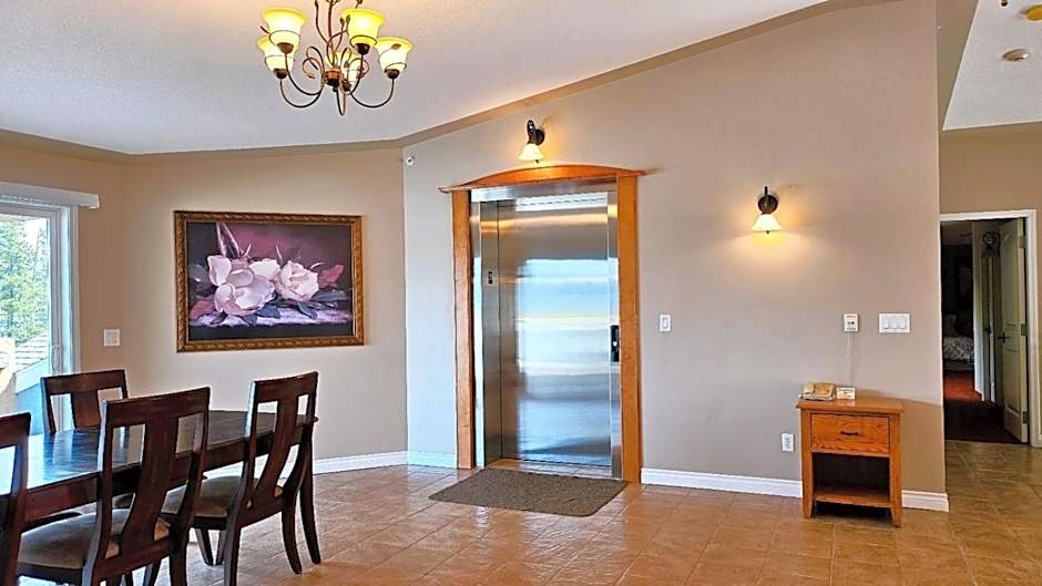 Misty Mountain Inn & Suites