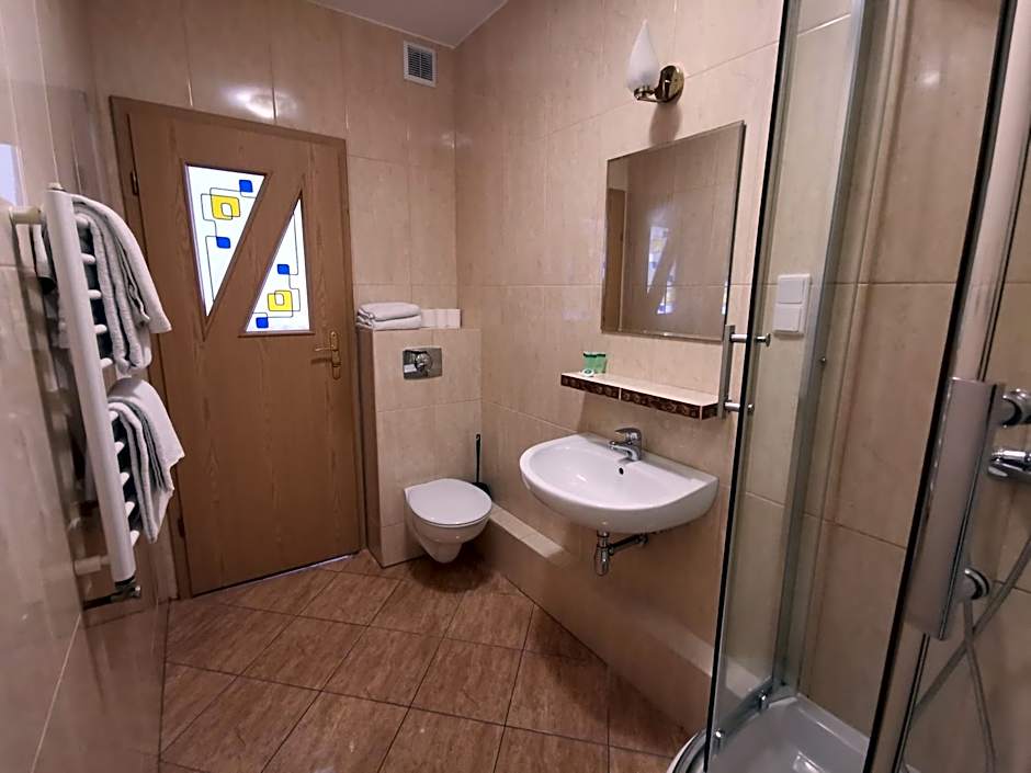 Zieliniec Poznań B&B