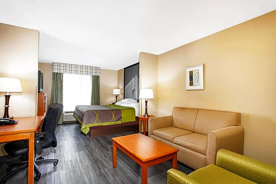 Super 8 by Wyndham Savannah