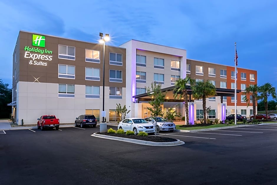 Holiday Inn Express & Suites Greenville S - Piedmont By IHG